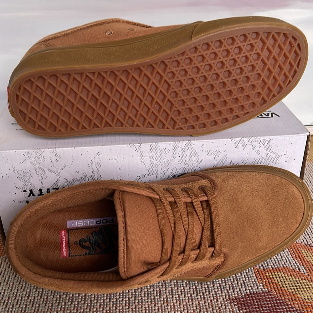 Vans Men’s Skate Chukka Low
Light Brown/Gum
VN0A4BX4BGZ
Sneakers - Picture 3 of 16